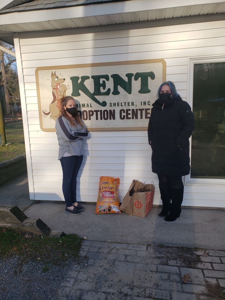 photo of lupton & luce staff in front of kent animal shelter